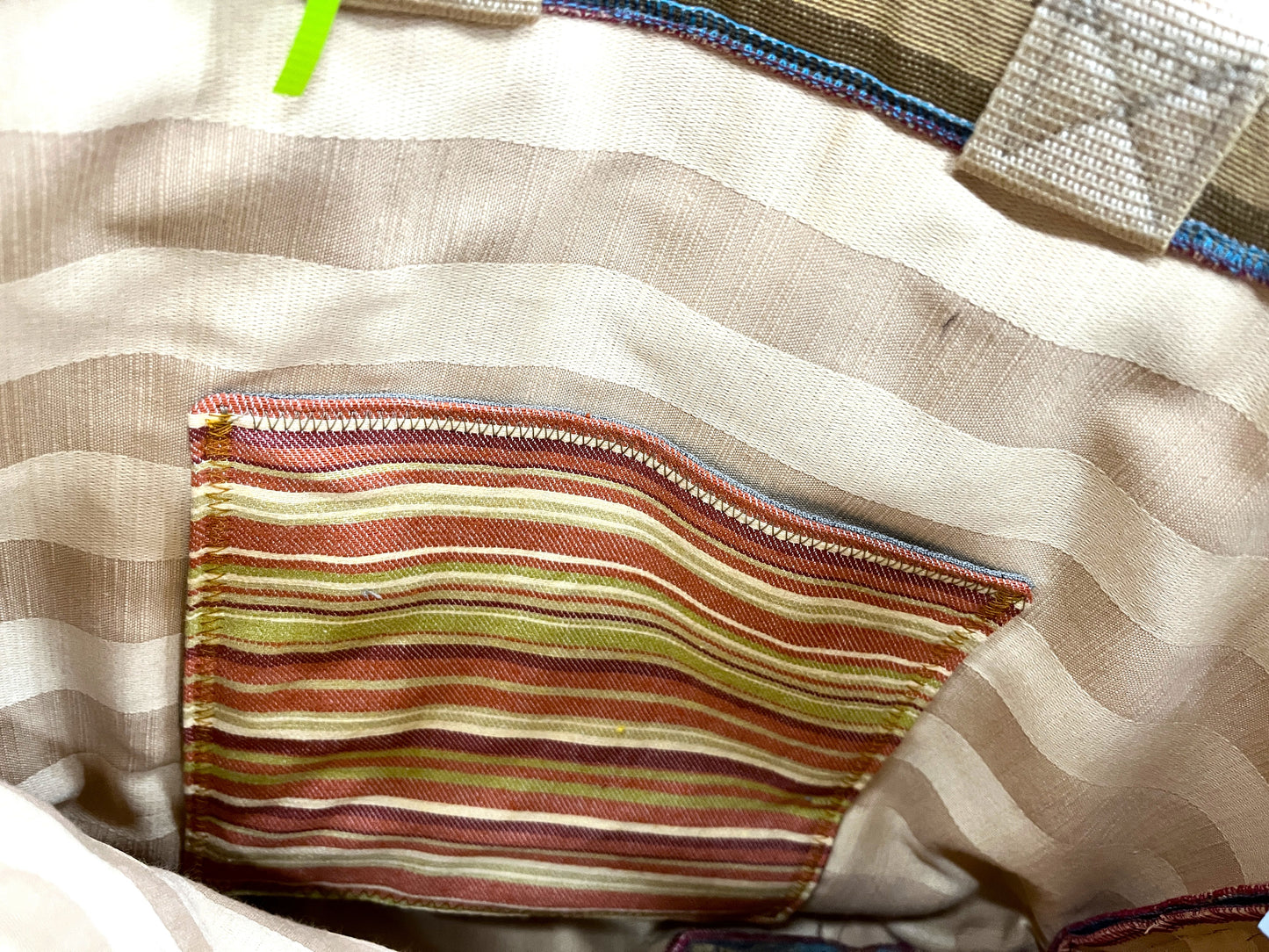 Tote Bag gold and rust stripes vertical plus a variant with an inside pocket