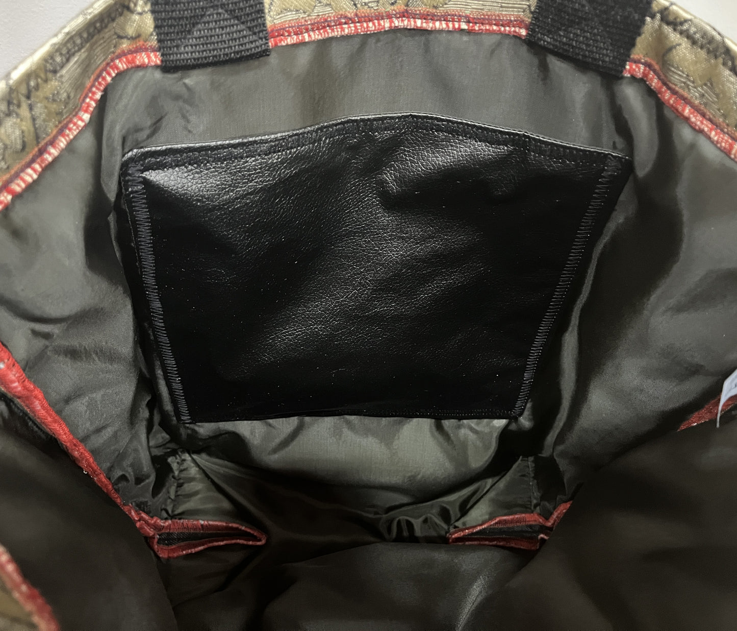 Tote Bag: Glistening Two-Tone Black & Gray Recycled Polyester Tote Bag – Sustainable & Chic
